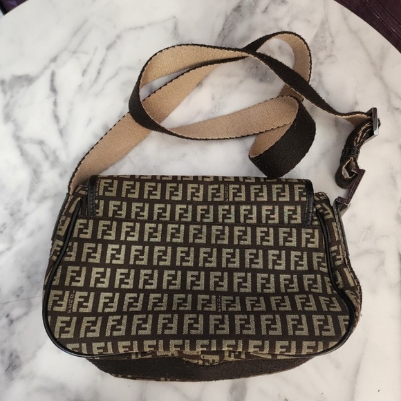 Authentic Fendi Brown Crossbody Bag with Iconic Logo - Picture 3 of 13